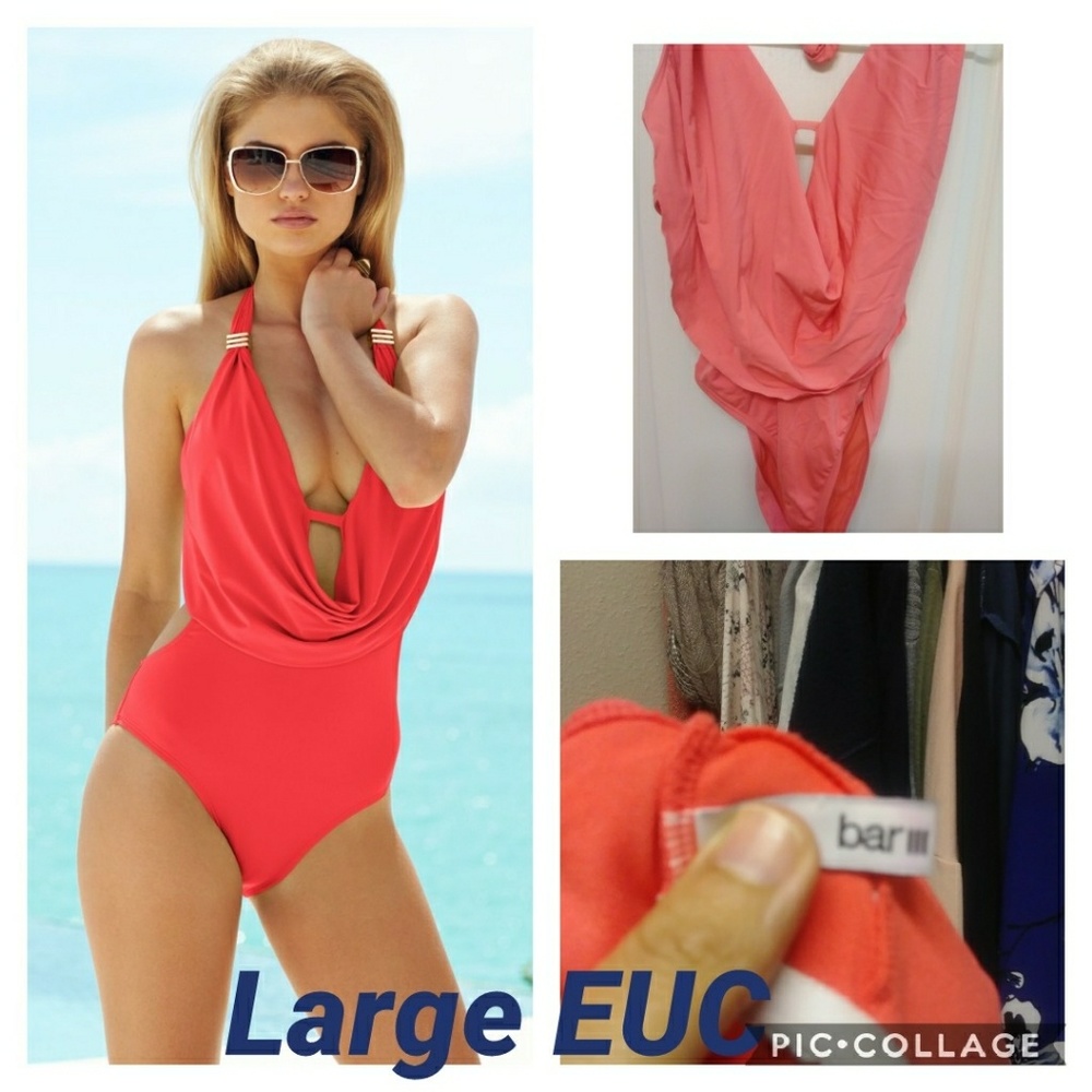 Stunning swimsuit.